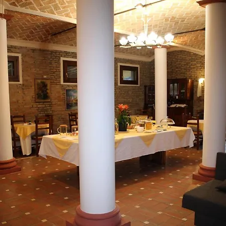 Ca' Bianca Bed & Breakfast 3*